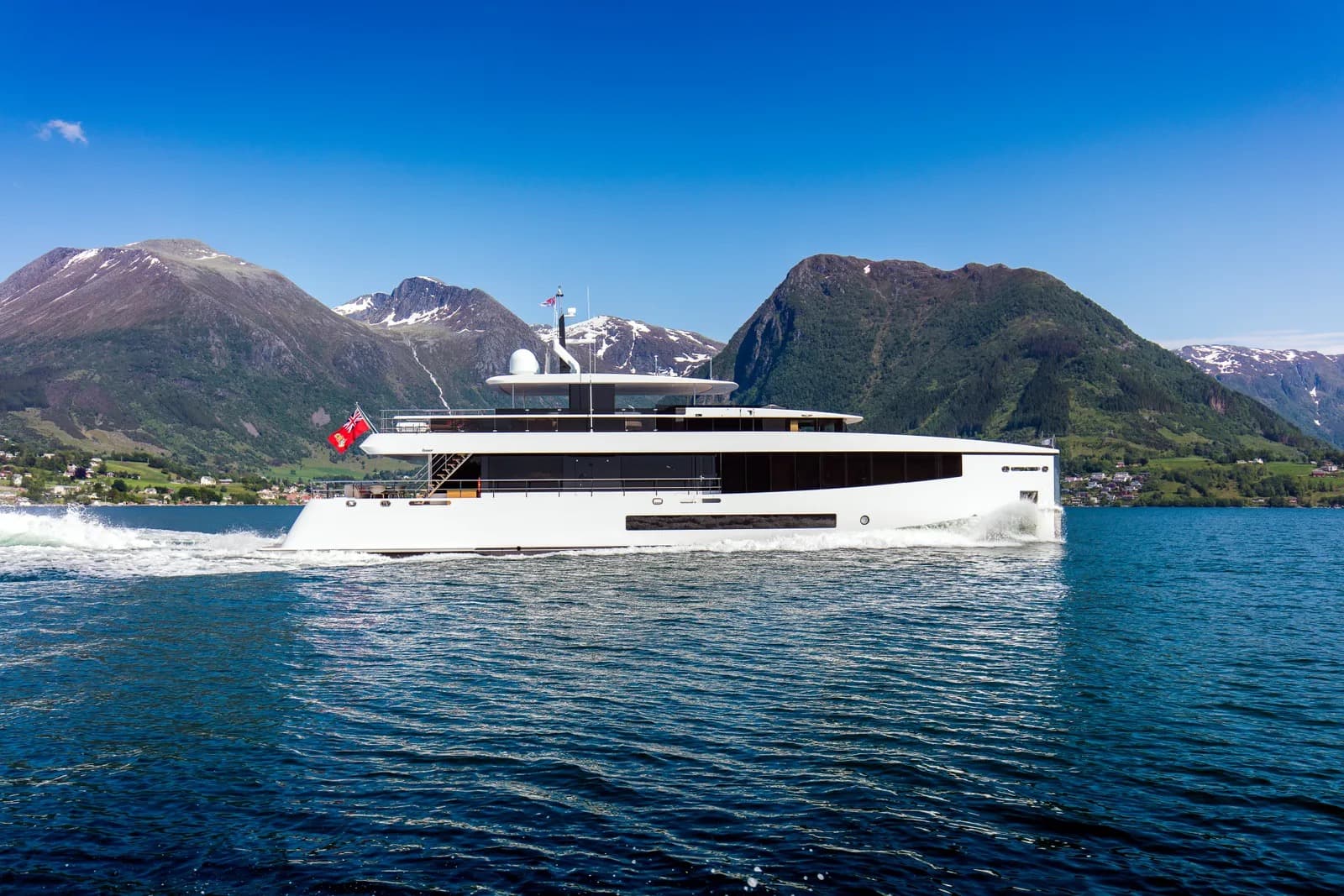 Feadship Moon Sand Too