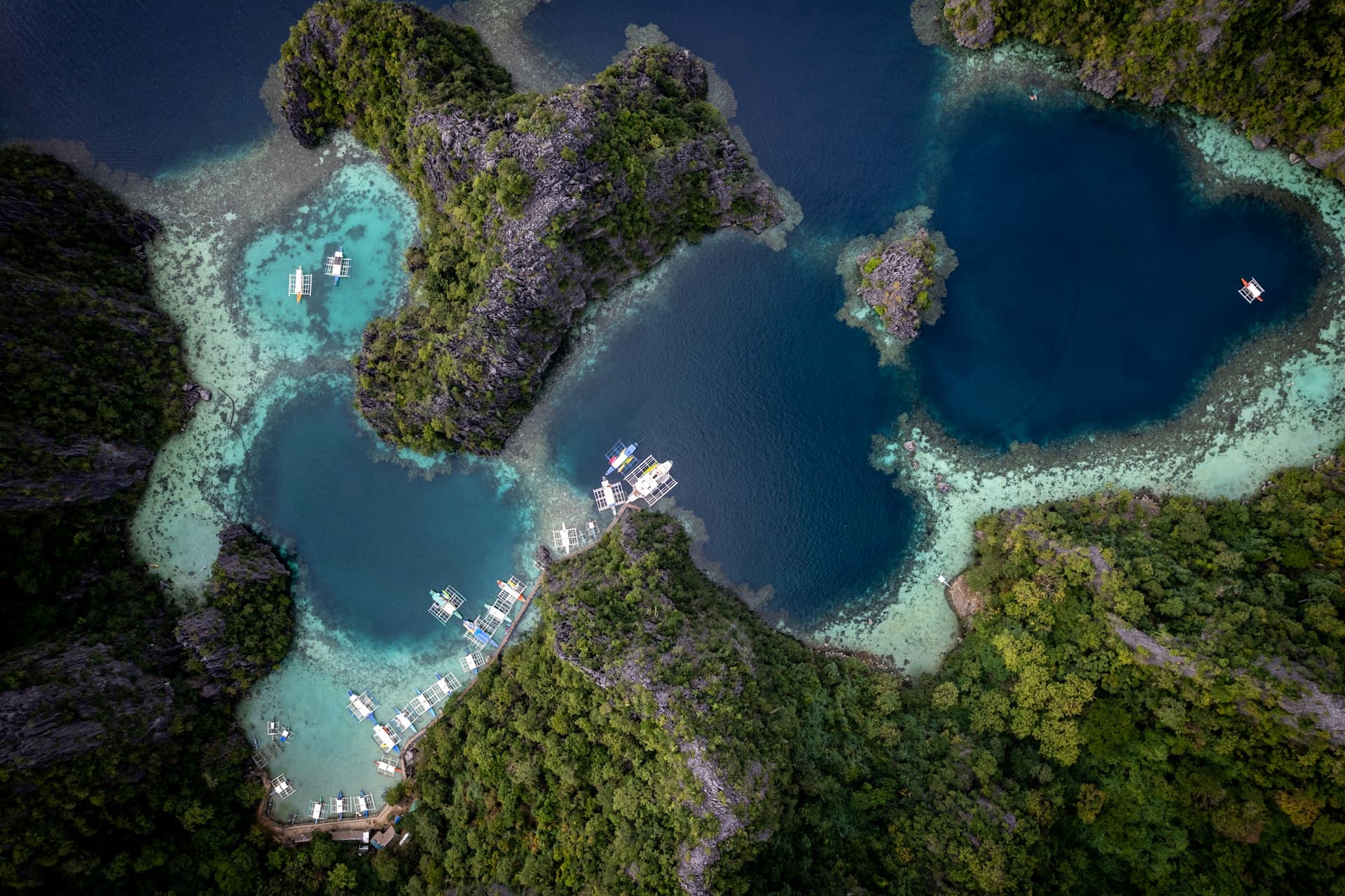 Yachts in a sheltered BVI lagoon